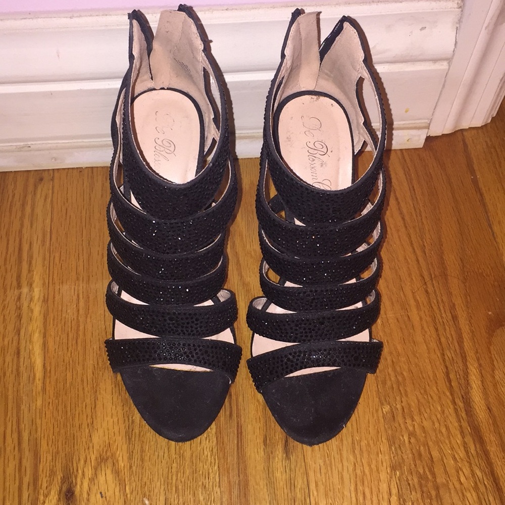heels - Picture 2 of 3